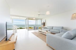 Chiton On The Rocks- Breathtaking Views- Free WIFI - Hayborough - 0