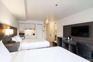 Baymont INN & Suites by Wyndham - Bellingham - 9
