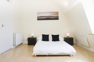 Holiday Lets London - K - 4