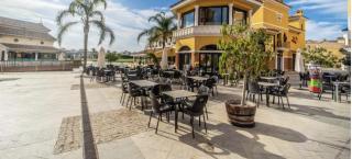 Golf Resort - Apartment - Sleeps4 - Pool - Parking - Roldán - 9