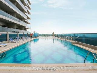 Charming Studio Escape With Unobstructed City View - Dubai - 4