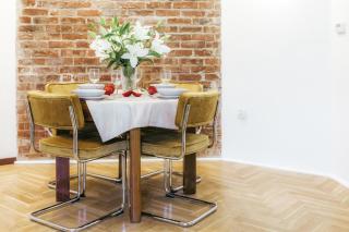 oompH Vintage 2BR Gem Steps from Politechnika - Warsaw - 7