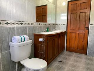 Lailamar Villa, Ocean View, AC & Pool - Entire Villa - Saint Philip - 3