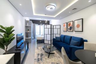 Classy and Bright - Studio - JLT - 0