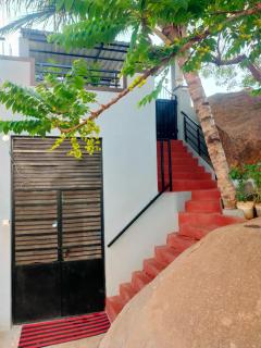 Little Dream Homestay Hampi - Hampi - 9