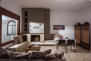 Exclusive Seaside Retreat with Shared Pool & Private Beach Access - Palaiokastro - 3