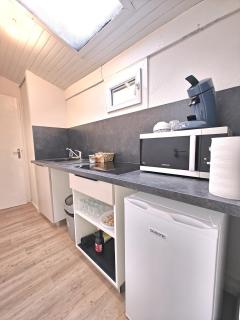 Studio entier proche des commerces - 1 à 2 pers - - Langon - 2