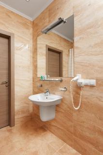 Alexandrovskiy Hotel - 7