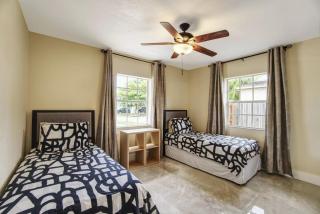Relaxing 3 Bedroom House-Close to Beaches and Airport! - Fort Lauderdale - 6