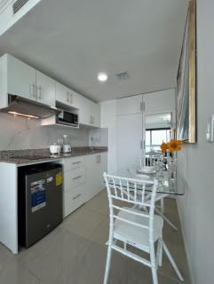 Ecusuites Studio Two Riverfront con Jacuzzi Hidro Privado - 7