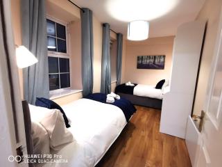 NEW Spacious & central 3bedroom apartment TV& WIFI - 5