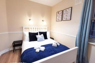 NEW Spacious & central 3bedroom apartment TV& WIFI - 1