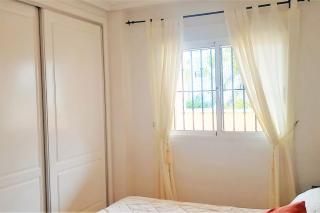 Spacious 1 bedroom ground - flooor apartment with large private terrace in Villa Martin - Villamartin - 6