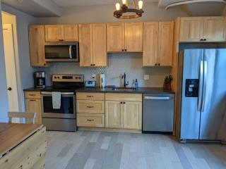 Condo on State Hospital Grounds! - Traverse City - 3