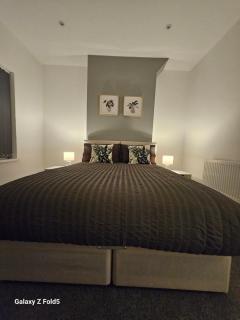 By the Joyous Stays - House with home comforts - 6