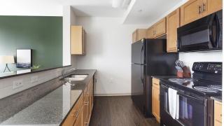 Landing - Modern Apartment with Amazing Amenities (ID9312X01) - 7