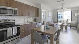 Landing Modern Apartment with Amazing Amenities (ID1402X307) - 5