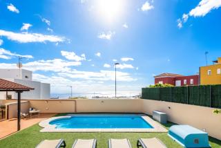 Villa Trueno Refugio de Lujo con Piscina Climatizada y Vistas - Candelaria - 4