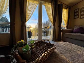 Hopton Lodge Retreat - Great Yarmouth - 5