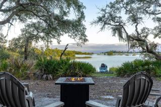 3 Story Haven Fire Pit kayaks updated 360 Views - Cedar Key - 7