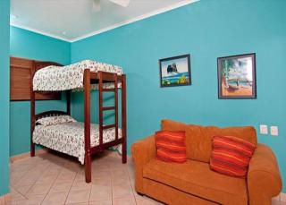 Beach Facing, Large Pool & Guard In The Town - Tamarindo - 3
