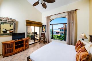 Family Setting, Big Pool Beach facing in towns - 5