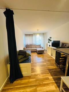 WORKATION, CENTRE, 4-5 Persons 3-4 nights best offer, Nature Park Metro 1min , 15 min Palac Kultury, Balcony, Quiet, Easy parking chroniony - Varsovie - 8