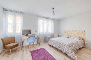Villa Spacieuse 6 ch/12 personnes/ 6 SDB WC privée - Valenciennes - 7