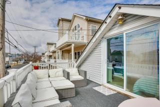 Wildwood Retreat with 2 Balconies 5 Blocks to Beach - Wildwood - 8