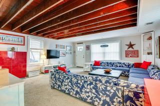 Wildwood Retreat with 2 Balconies 5 Blocks to Beach - Wildwood - 7