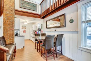 Wildwood Retreat with 2 Balconies 5 Blocks to Beach - Wildwood - 2