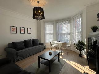 2 Bedroom flat 10 min walk to tube - Londres - 8
