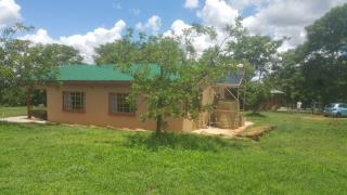 Two Bed Two Bath Cottage - Bulawayo - 2