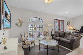 Lush Privacy, Large Outdoor Living Space, Heated Pool,& Pet-friendly - Villa Veronica- Roelens - Cape Coral - 5