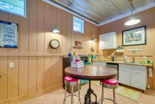 Inglis Studio Home with Covered Patio and Grill! - Yankeetown - 9
