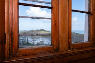 Watermouth Castle, West Tower Apartment - 4