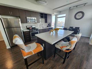 Large Apartment Home - Glendale - 1