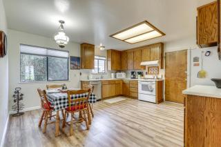 Convenient Santa Rosa Home with Patio, 1 Mi to Town! - Santa Rosa - 2