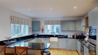 Bayside at The Bay Filey, sleeps 10 in 4 bedrooms, pet-free - 8