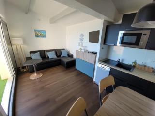 Front de mer, vue à 180° sur la méditerranée, accès direct plage - 6