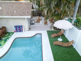 Heated Pool Mini Golf Game Room Fire Pit - Largo - 7