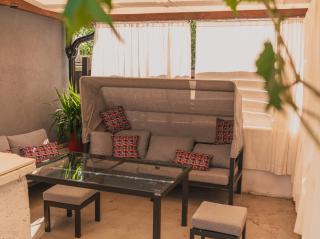 GRANDMA´S HOUSE - 2