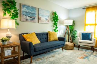 Cortez Chic! Private Heated Pool home, Cinema Room! - Bradenton - 3