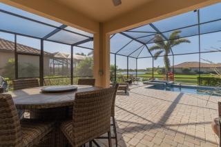 128 Sweet Tree! Lakeside home with private pool located in River Strand Golf & CC - Bradenton - 8