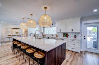 NEW! Cortez Cabana! Canal front home with heated pool & boat dock! - Bradenton - 8