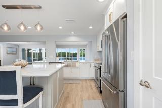 Casa Palma! Beautiful waterfront home with heated pool & dock! - Bradenton - 3