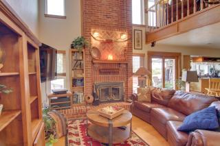 Red Bluff Inn and Retreat with Entire Ranch on Lake! - Leedey - 8