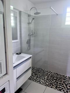 VILLA CREOLE AVEC PISCINE A 100M DE LA PLAGE DES CARAIBES - Les Trois-Îlets - 6