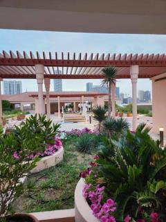 A chilled place JVC - Dubai - 2