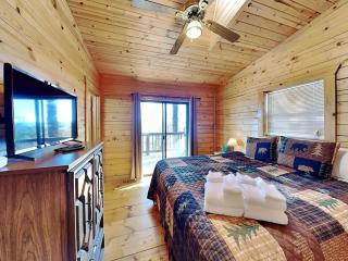 Peek-a-Boo Cabin - 1